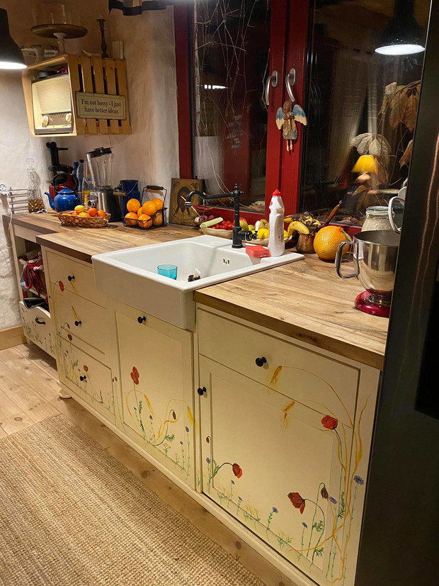 Kuchnia w stylu vintage artystycznej Kasi