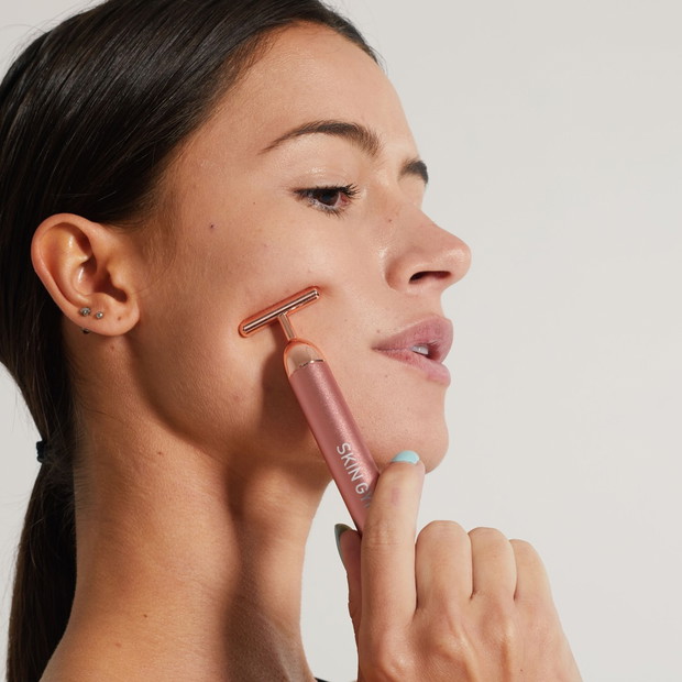 Masaż i gimnastyka twarzy