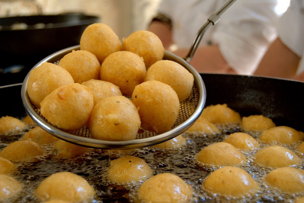 Przepisy na Święta Matteo Brunetti - pettole