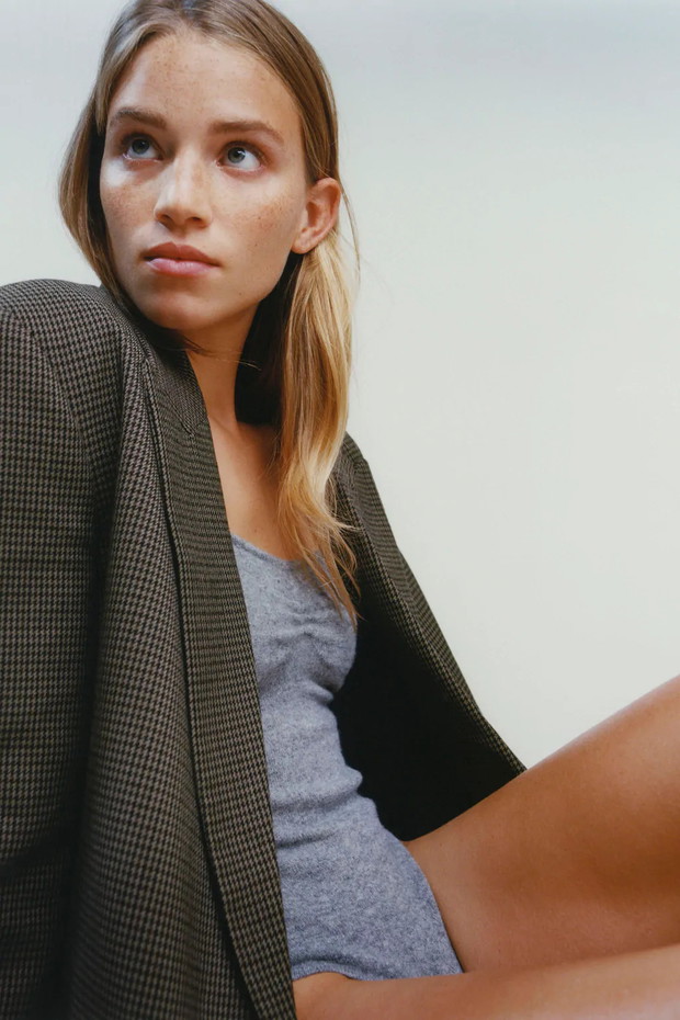 Wyprzedaże Zara - dzianinowe body