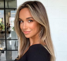 Modne blondy na zimę: kremowy