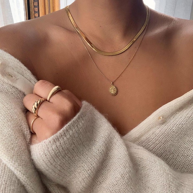 Biżuteria dla minimalistki