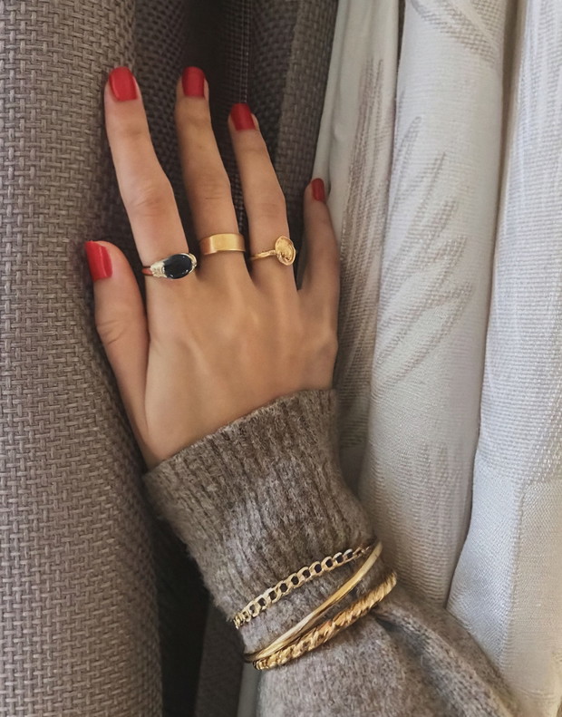 Biżuteria dla minimalistki