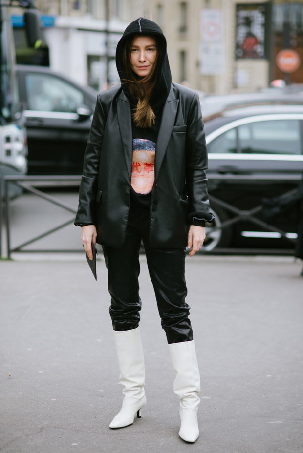 Moda trendy na wiosnę 2020: bluza z kapturem lub bez