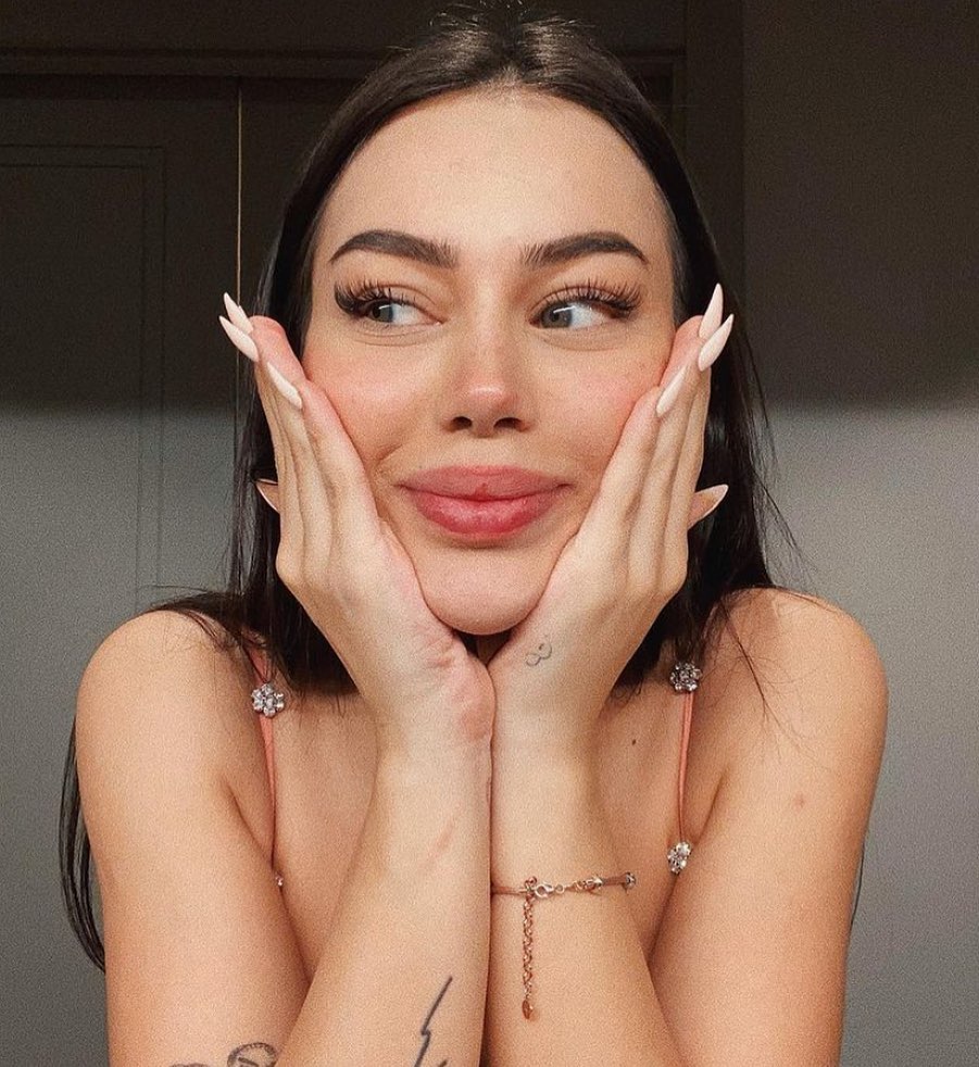 Nawilżające serum do twarzy