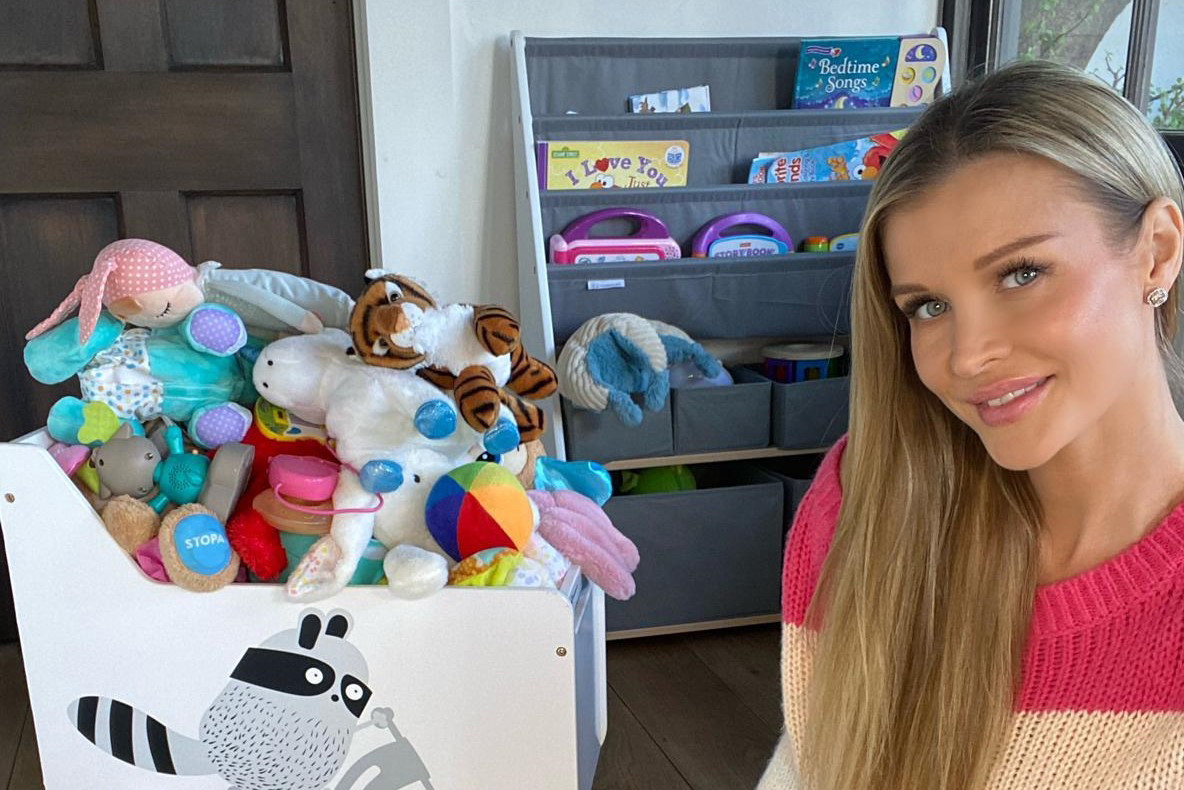 Joanna Krupa przekazuje wyprawkę Ashy na aukcję WOŚP!