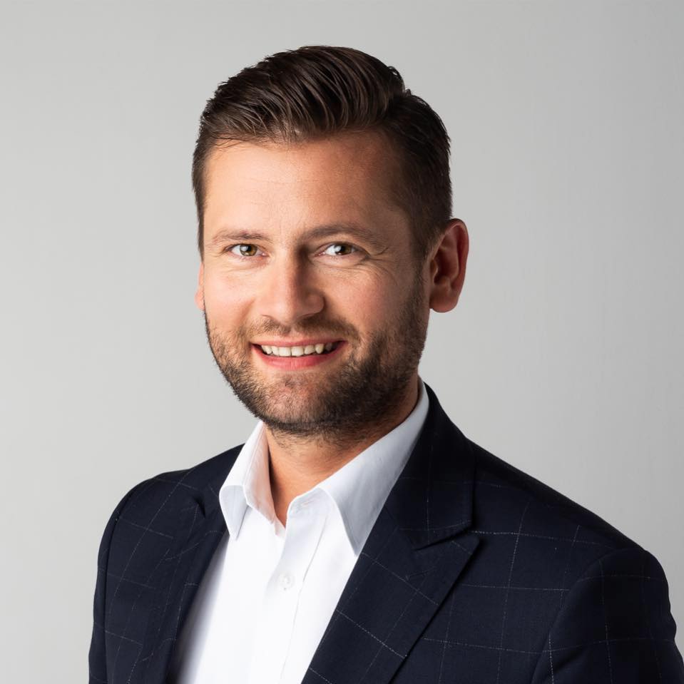 Poseł Kamil Bortniczuk