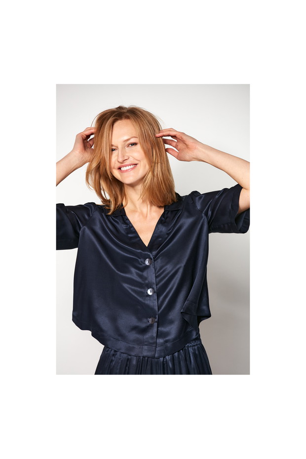 Te polskie marki tworzą piękne piżamy, szlafroki i kimona: