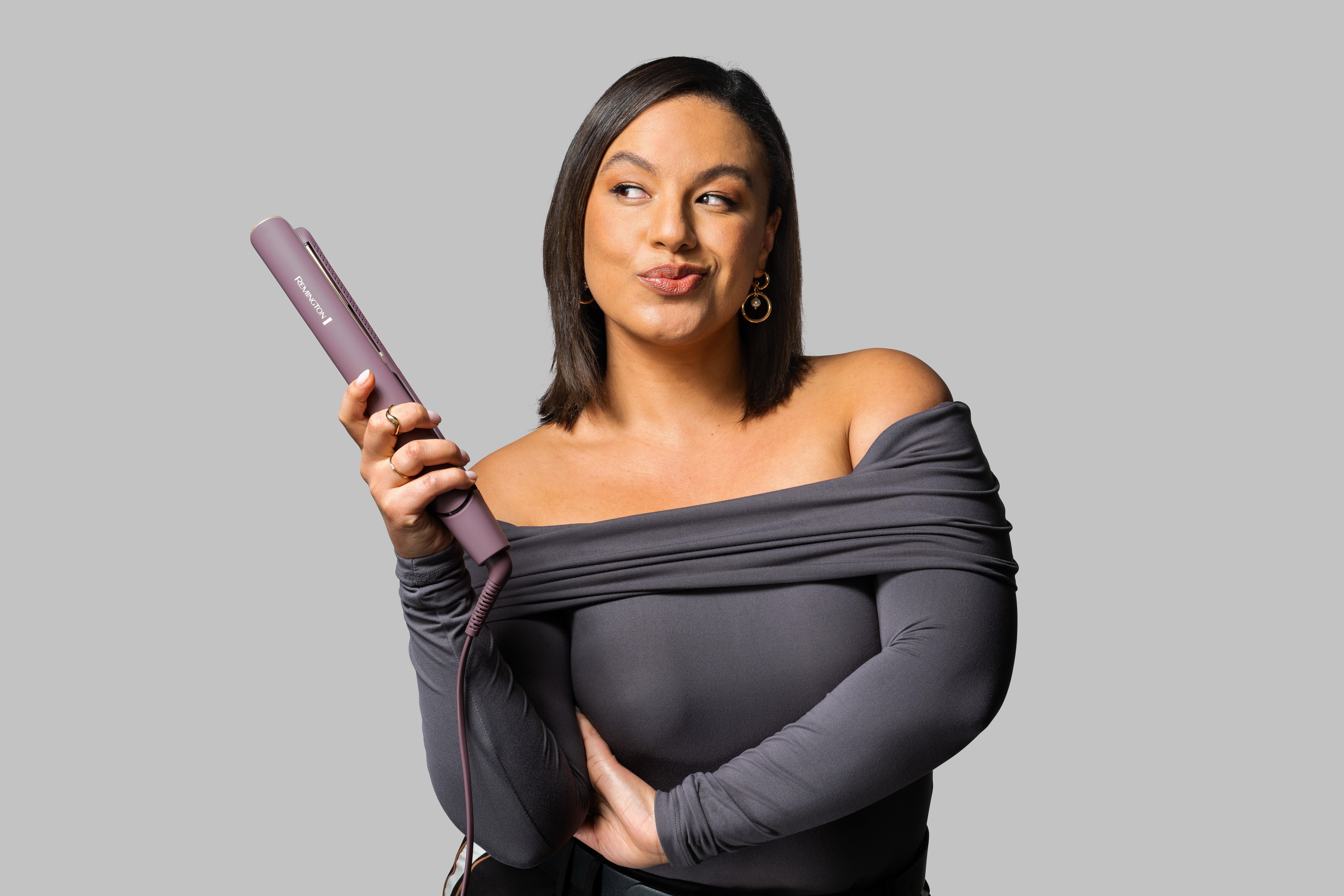 2025 S8930 AIRvive™ End Look with Product