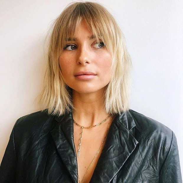 Modne fryzury 2021: grunge bob