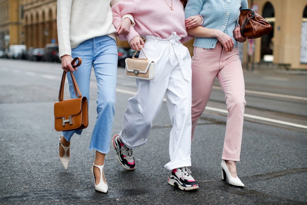 Trendy na wiosnę-lato 2021: najodważniejsze modele butów, które będą modne w tym sezonie