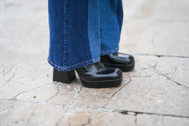 Trendy na wiosnę-lato 2021: najodważniejsze modele butów, które będą modne w tym sezonie