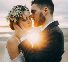 Ślub na Zanzibarze: tak Polacy radzą sobie w związku z zamrożeniem branży ślubnej. "Tam normalnie płynie życie bez maseczek i kwarantanny"