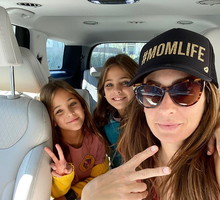 Bliźniaczki Clements - mama Jaqi Clements tłumaczy się z kariery córek