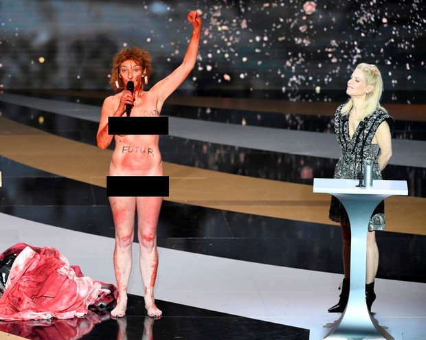 Cezary 2021: czy Corinne Masiero zostanie ukarana za nagi protest?