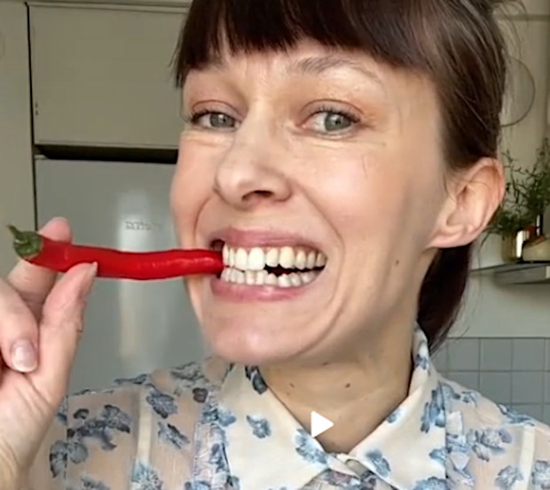 Przepis na makaron z pieczoną fetą i pomidorkami stał się hitem TikToka!