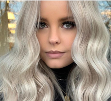 Popielaty blond – dla kogo jest idealny? Jak go uzyskać? Zdjęcia i odcienie