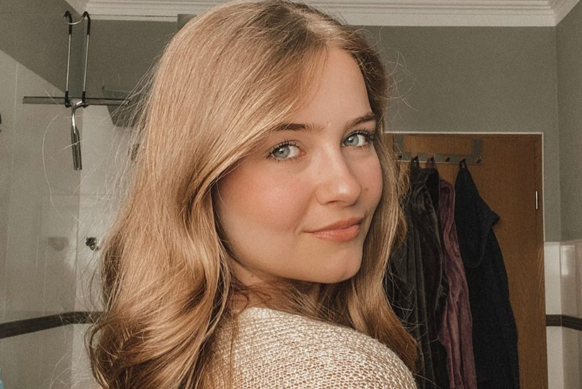 Beżowy blond – jaki to kolor? Dla kogo jest idealny?