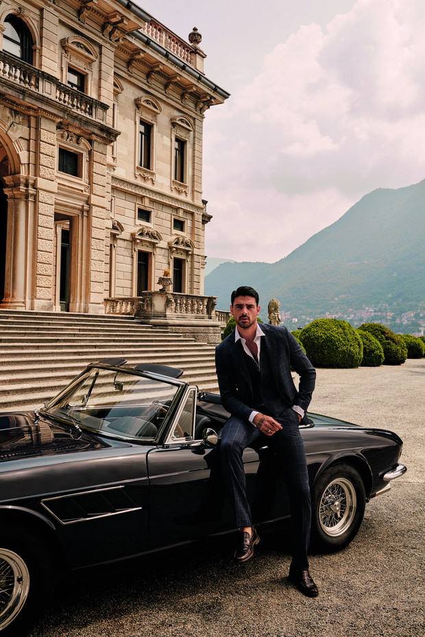 Michele Morrone w kampanii Guess