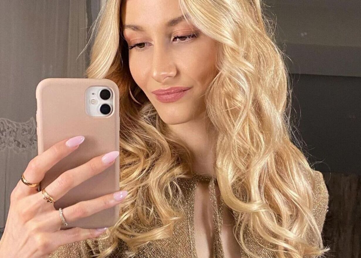 Jak zakręcić włosy bez lokówki?