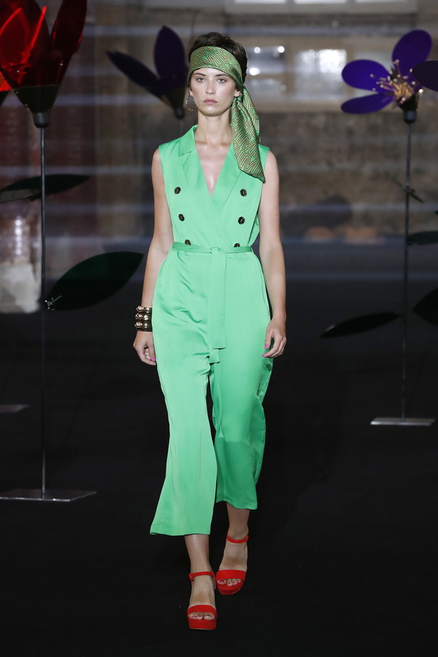 Modne kolory 2021: wszystkie odcienie zieleni, które będa modne wiosną i latem