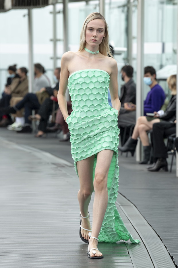 Modne kolory 2021: wszystkie odcienie zieleni, które będa modne wiosną i latem