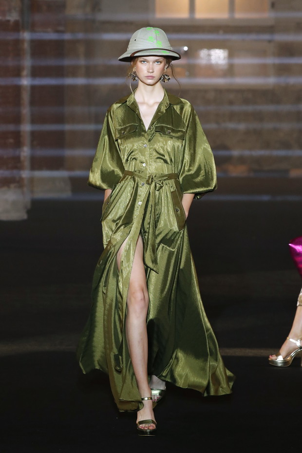 Modne kolory 2021: wszystkie odcienie zieleni, które będa modne wiosną i latem