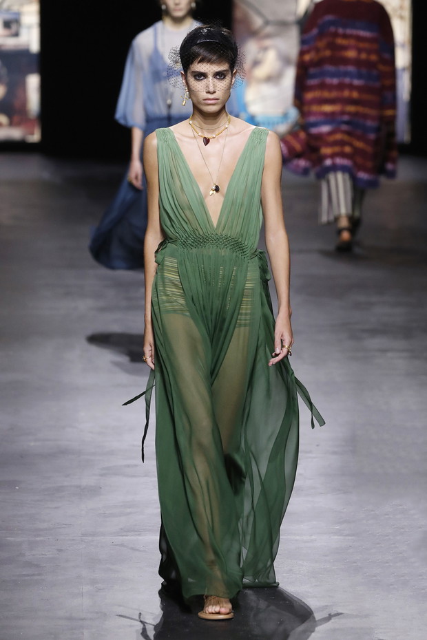 Modne kolory 2021: wszystkie odcienie zieleni, które będa modne wiosną i latem