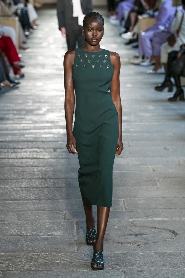 Modne kolory 2021: wszystkie odcienie zieleni, które będa modne wiosną i latem