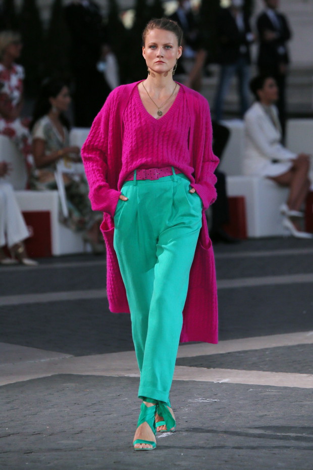 Modne kolory 2021: wszystkie odcienie zieleni, które będa modne wiosną i latem