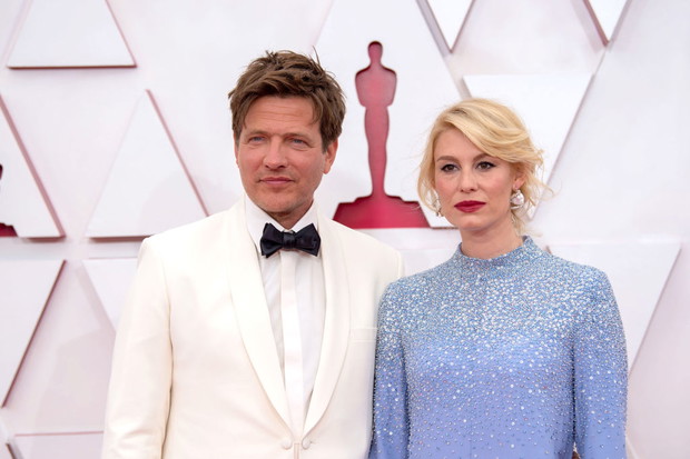 Thomas Vinterberg i Helene Reingaard Neumann na Oscarach 2021