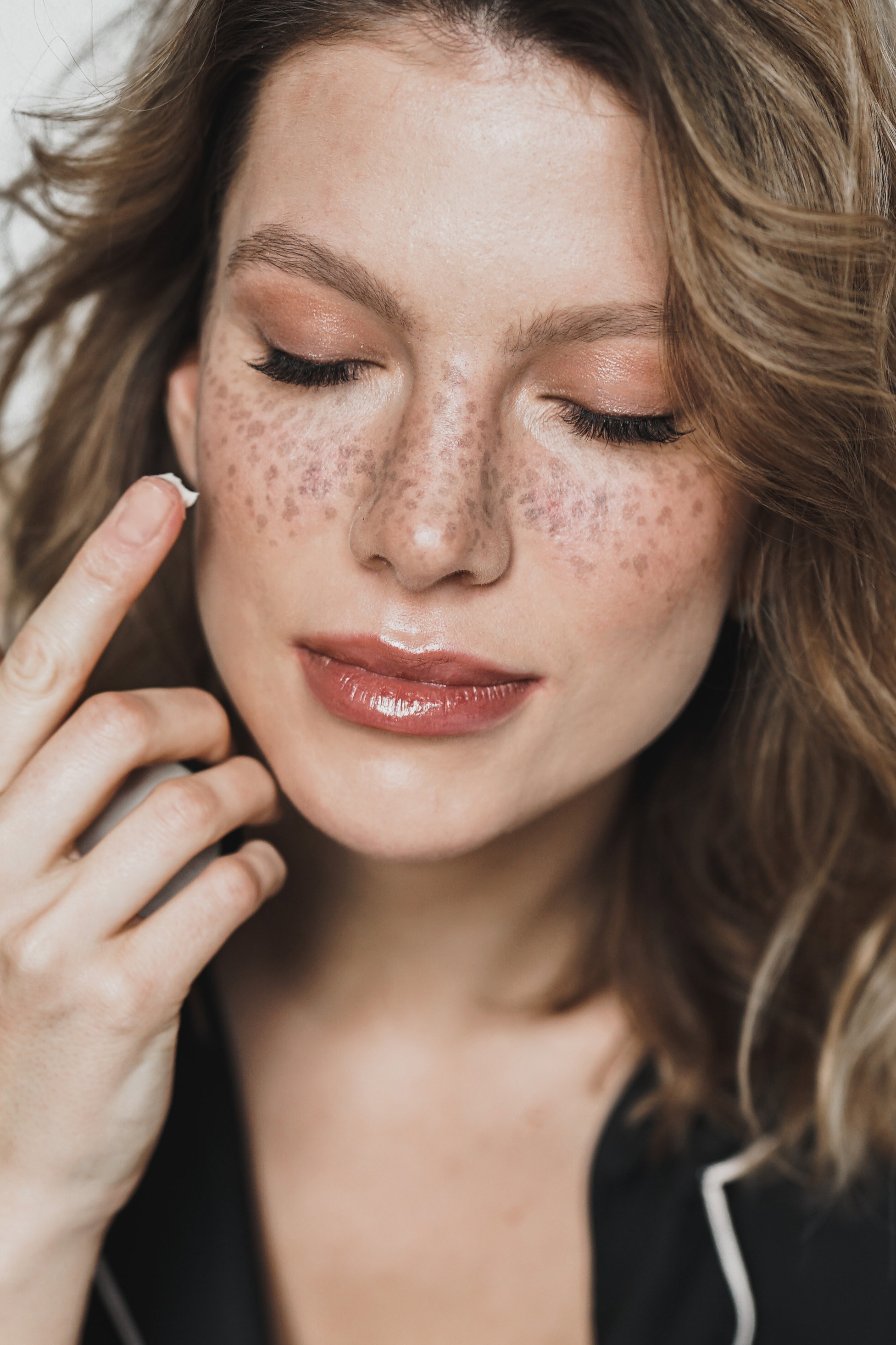 Te 3 proste kroki sprawią, że Twoje spojrzenie będzie świeże i radosne