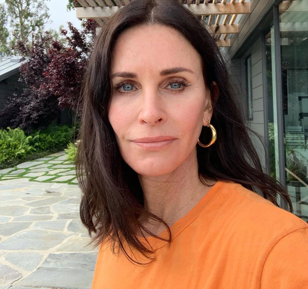 Courteney Cox, serialowa Monica z "Przyjaciół", pokazała 17-letnią córkę. Nie możemy uwierzyć w to podobieństwo!