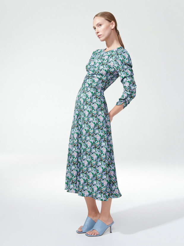 Sukienka z bufkami na ramionach 99,99 zł