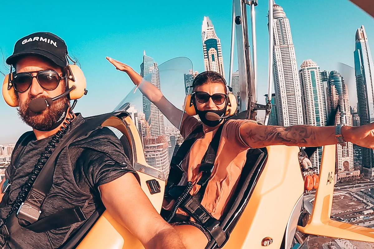 Dziewczyny w Dubaju - Sabina i sky diving