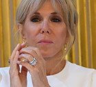 Wielka wpadka Brigitte Macron na paradzie z okazji Dnia Bastylii - "Pocałunek z Maską" rozwścieczył Francuzów!