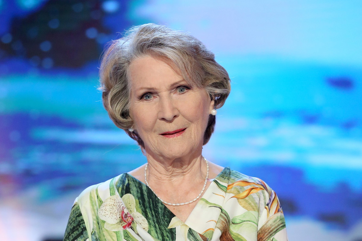Irena Santor po 70-latach występów na scenie żegna się z estradą. "Za dużo pracowałam i miałam konkretny powód, by pożegnać się z estradą"