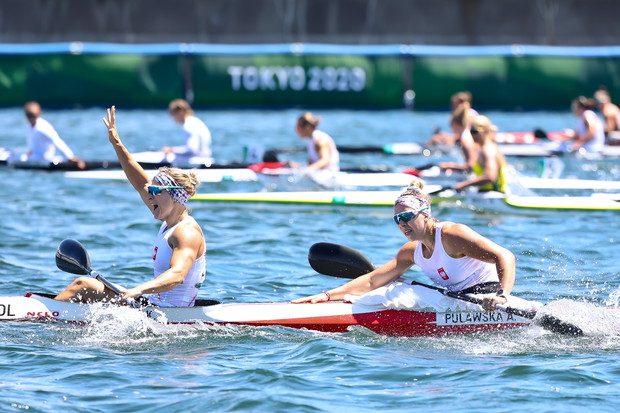 Kajakarki Karolina Naja i Anna Puławska wywalczyły srebro na igrzyskach w Tokio