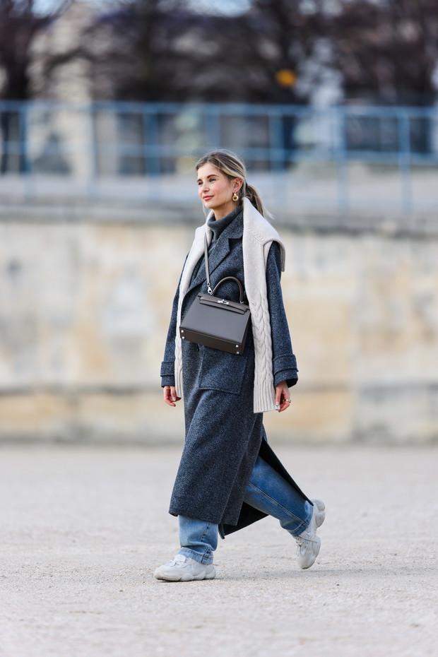 Wełna na płaszcz, marynarkę czy spodnie - szlachetna i naturalna tkanina, która nigdy nie wychodzi z mody