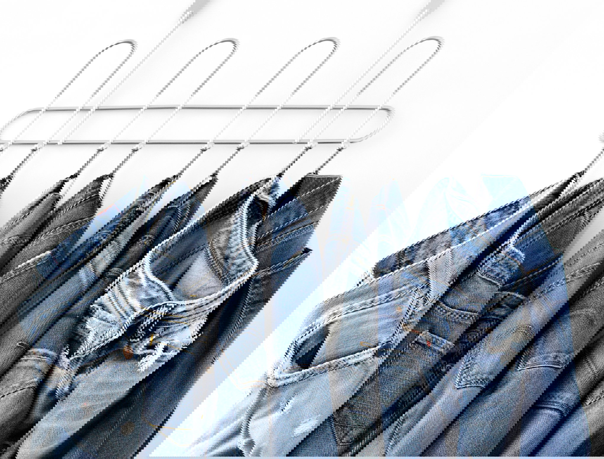 Jeans - jak go szyć, prać i prasować?