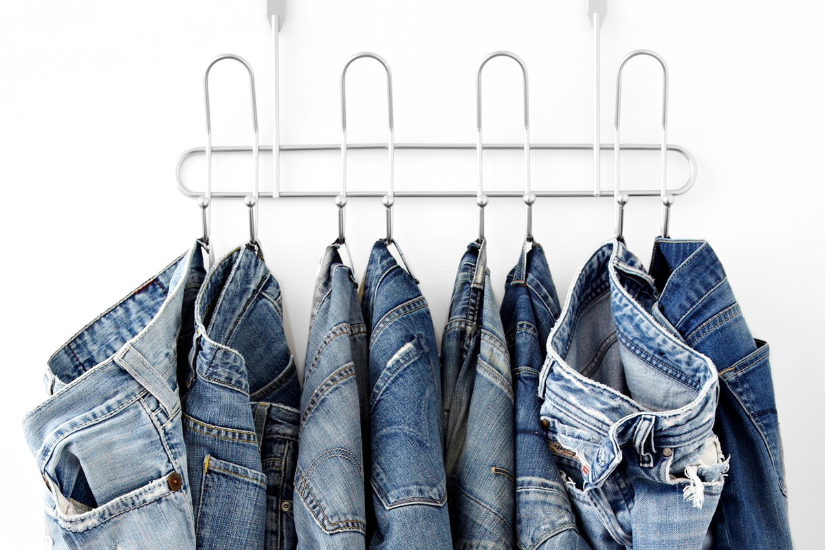 Jeans - jak go szyć, prać i prasować?