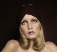 LITTLE FASHION STORY: Ponadczasowy i wciąż modny turban