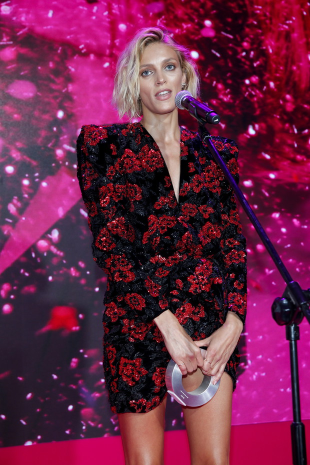 Anja Rubik na gali Kobieta Roku Glamour 2018