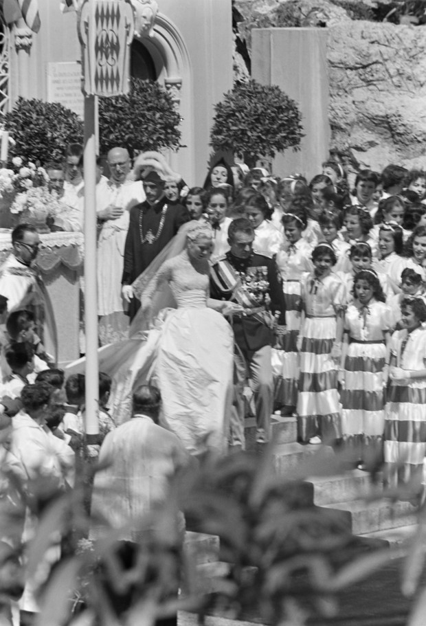 Suknia ślubna Grace Kelly - największe modowe wydarzenie XX wieku!