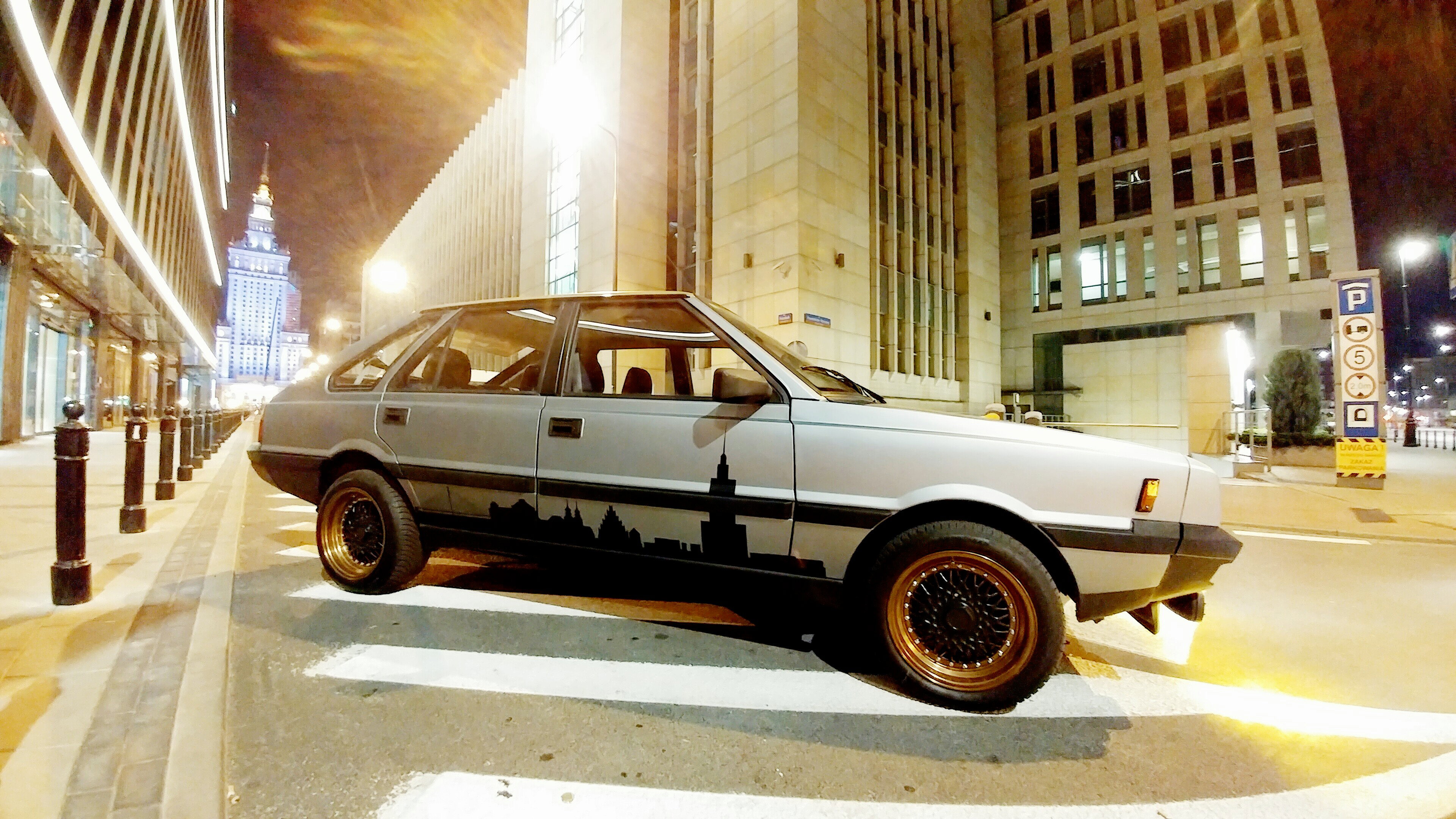 Samochód Filipa Chajzera na aukcji WOŚP