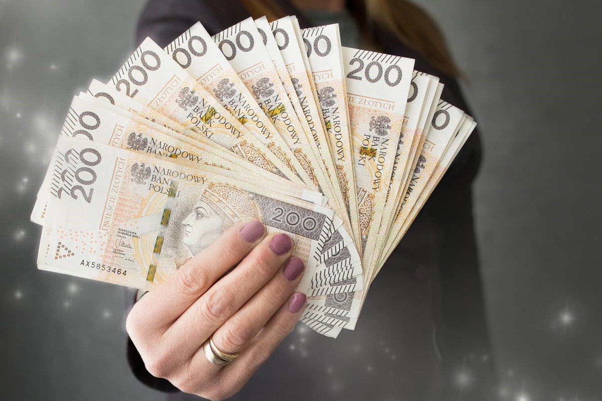 Wskazano 3 znaki zodiaku, którym we wrześniu Fortuna nie poskąpi grosz