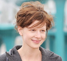 KAROLINA GRUSZKA Marzenie nie tylko mężczyzn