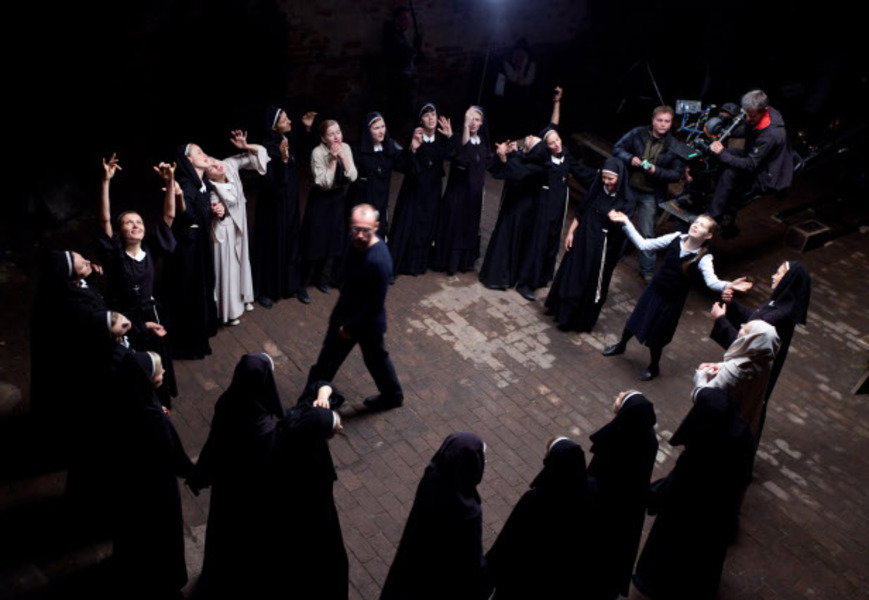 KOBIETY FATALNE Opętanie sióstr