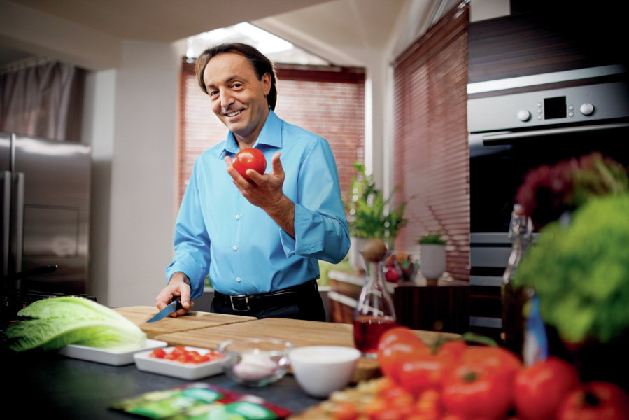 "Polacy często myślą, że są gorsi niż inni. Trochę pewności siebie by wam nie zaszkodziło" - Michel Moran