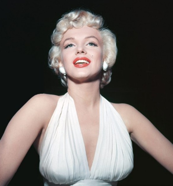 Marilyn Monroe kończyłaby dziś 90 lat. Jaka była naprawdę ikona wszech czasów? DUŻO ZDJĘĆ